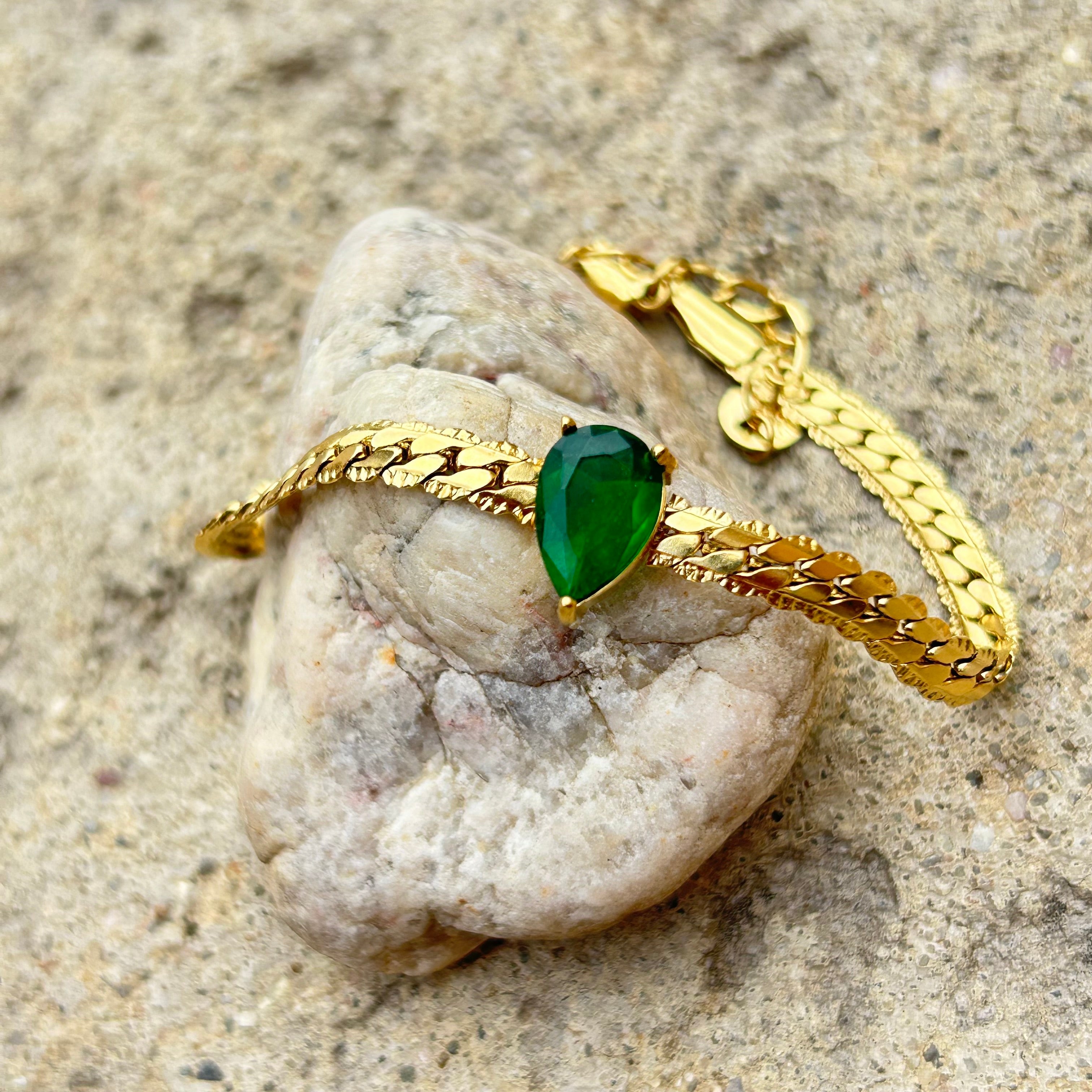 5 Things You Need To Know Before Purchasing Gold Jewelry - T. Randall Jewelry