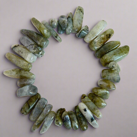 Labradorite Chip Bead Stretch Bracelet - T. Randall Jewelry